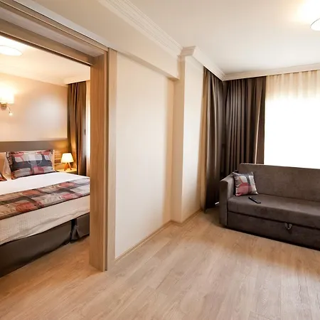 Atrium * Altınyunus