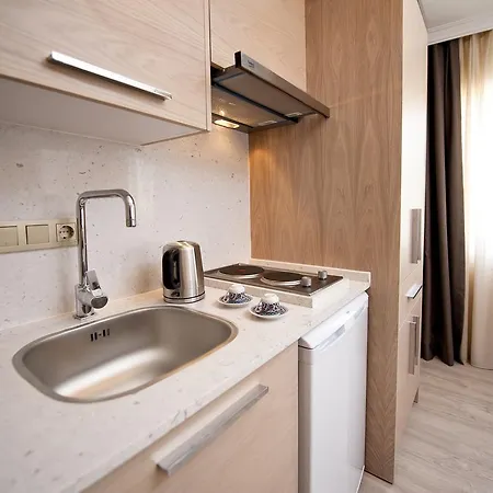 Atrium アパートホテル *