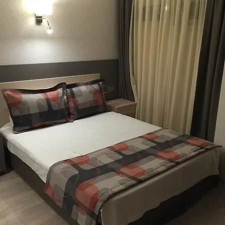 Atrium アパートホテル *